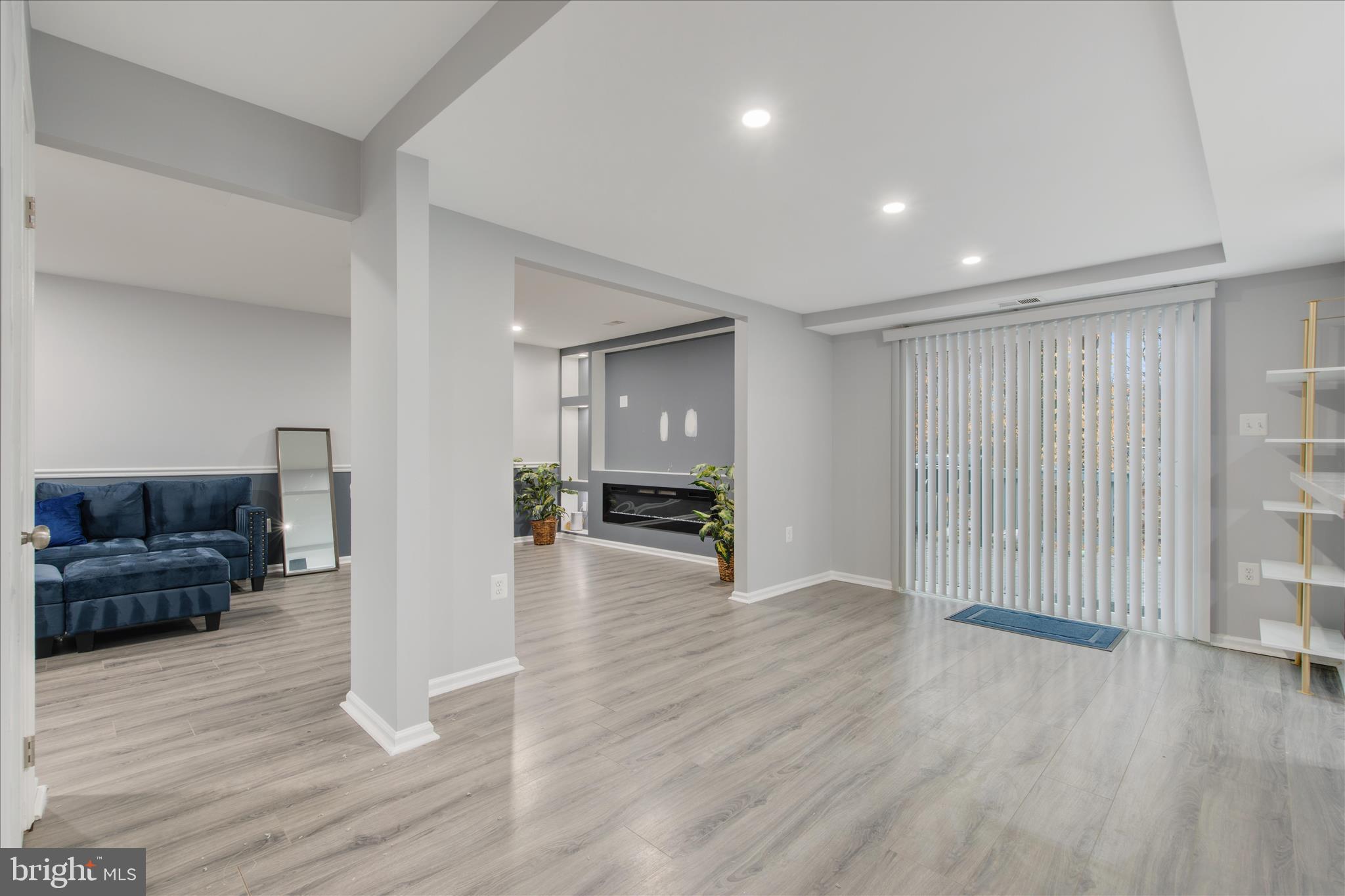 FOX RUN ESTATES - Residential