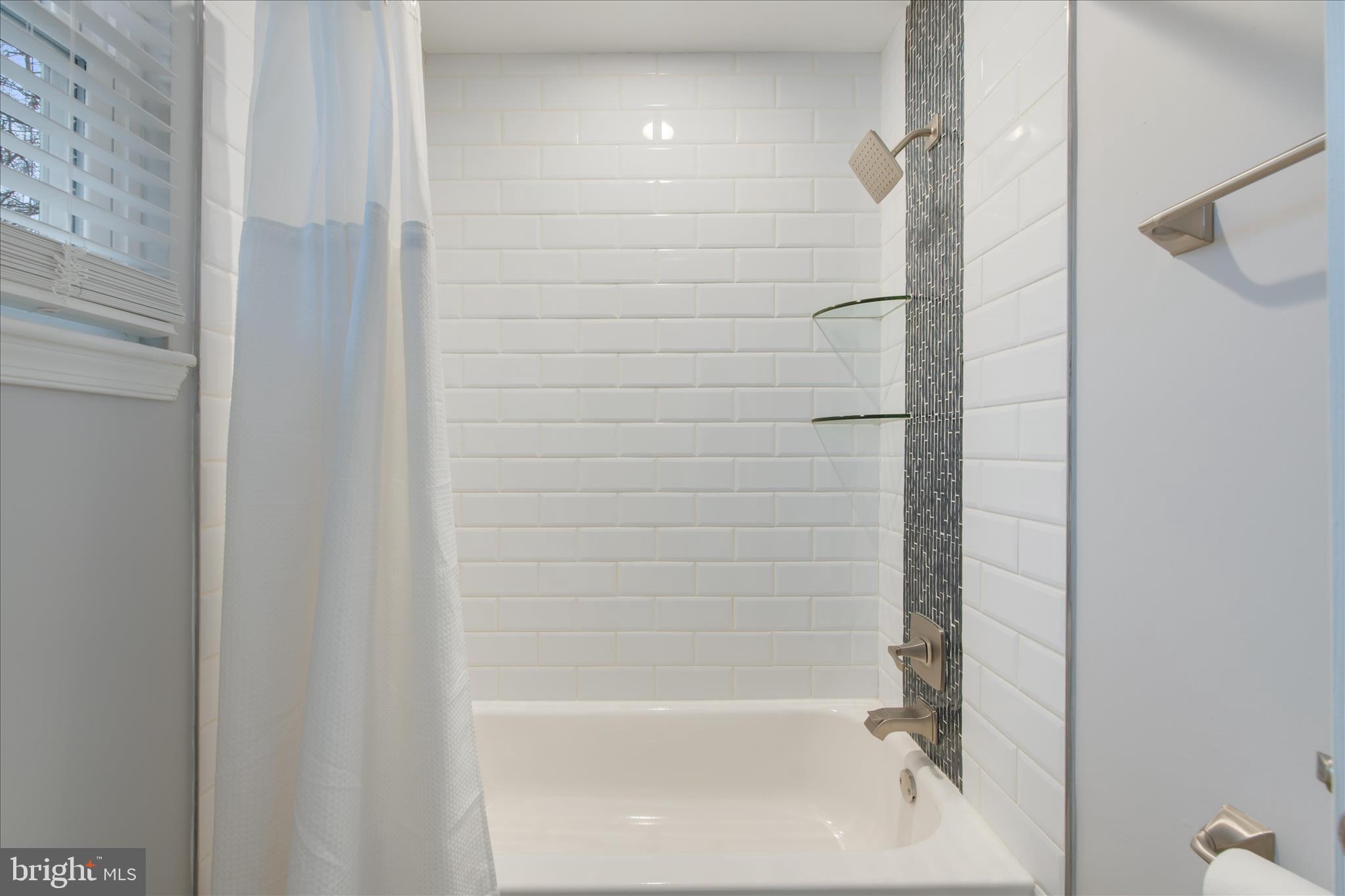 FOX RUN ESTATES - Residential