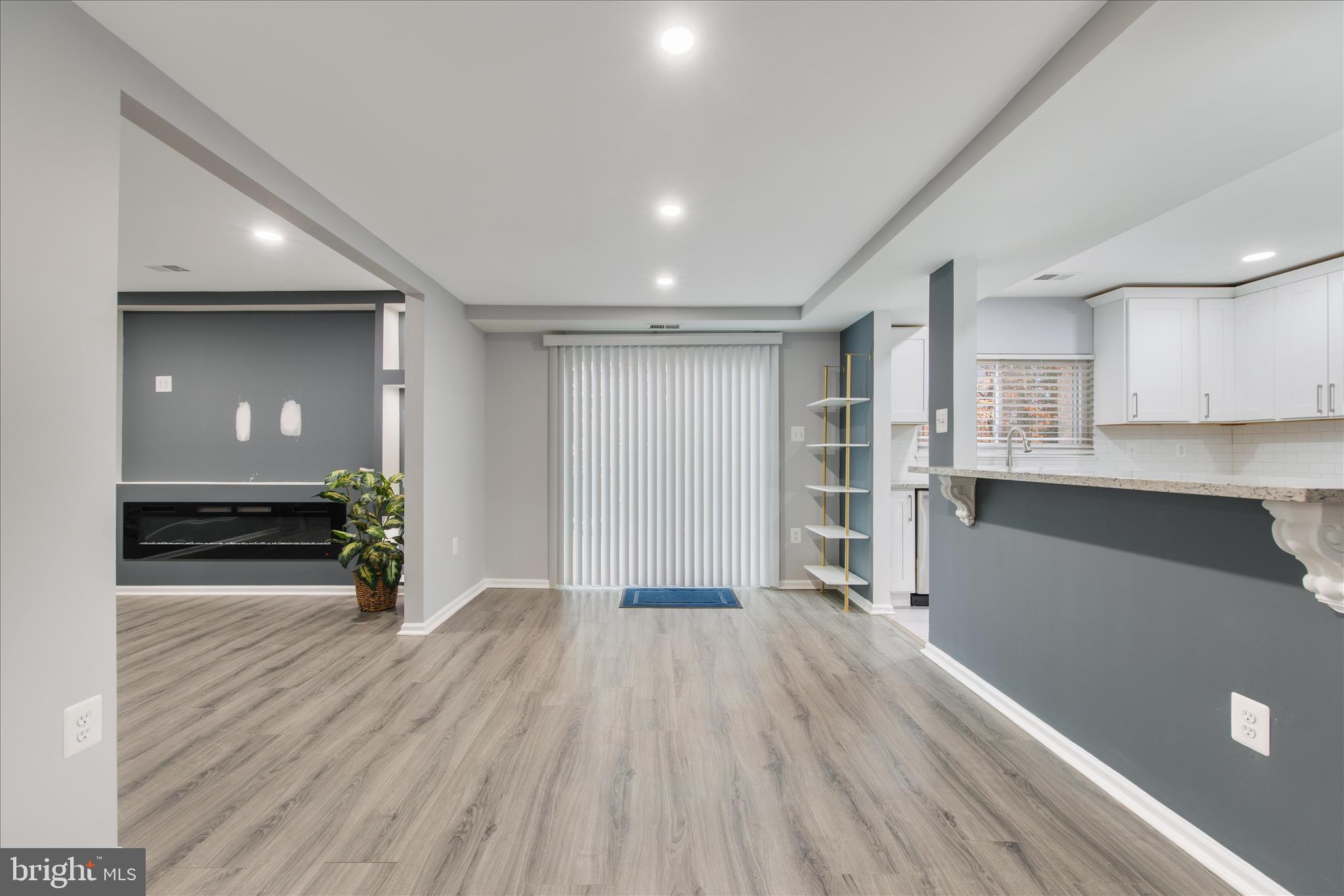 FOX RUN ESTATES - Residential