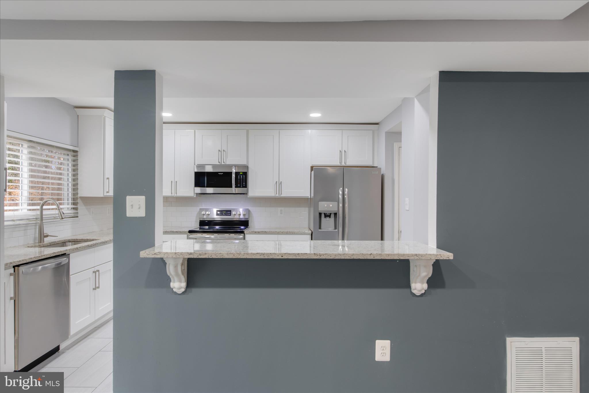 FOX RUN ESTATES - Residential