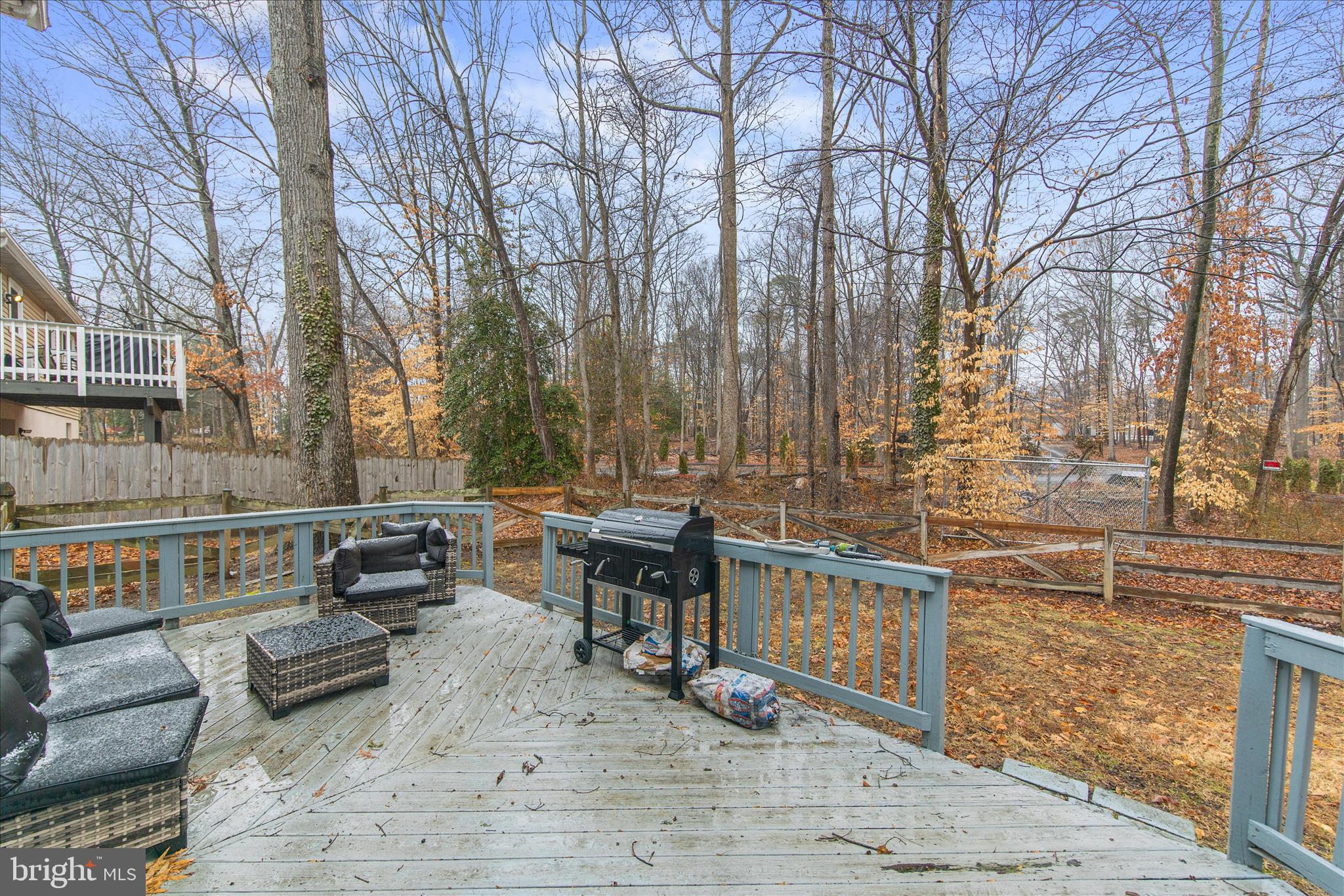 FOX RUN ESTATES - Residential