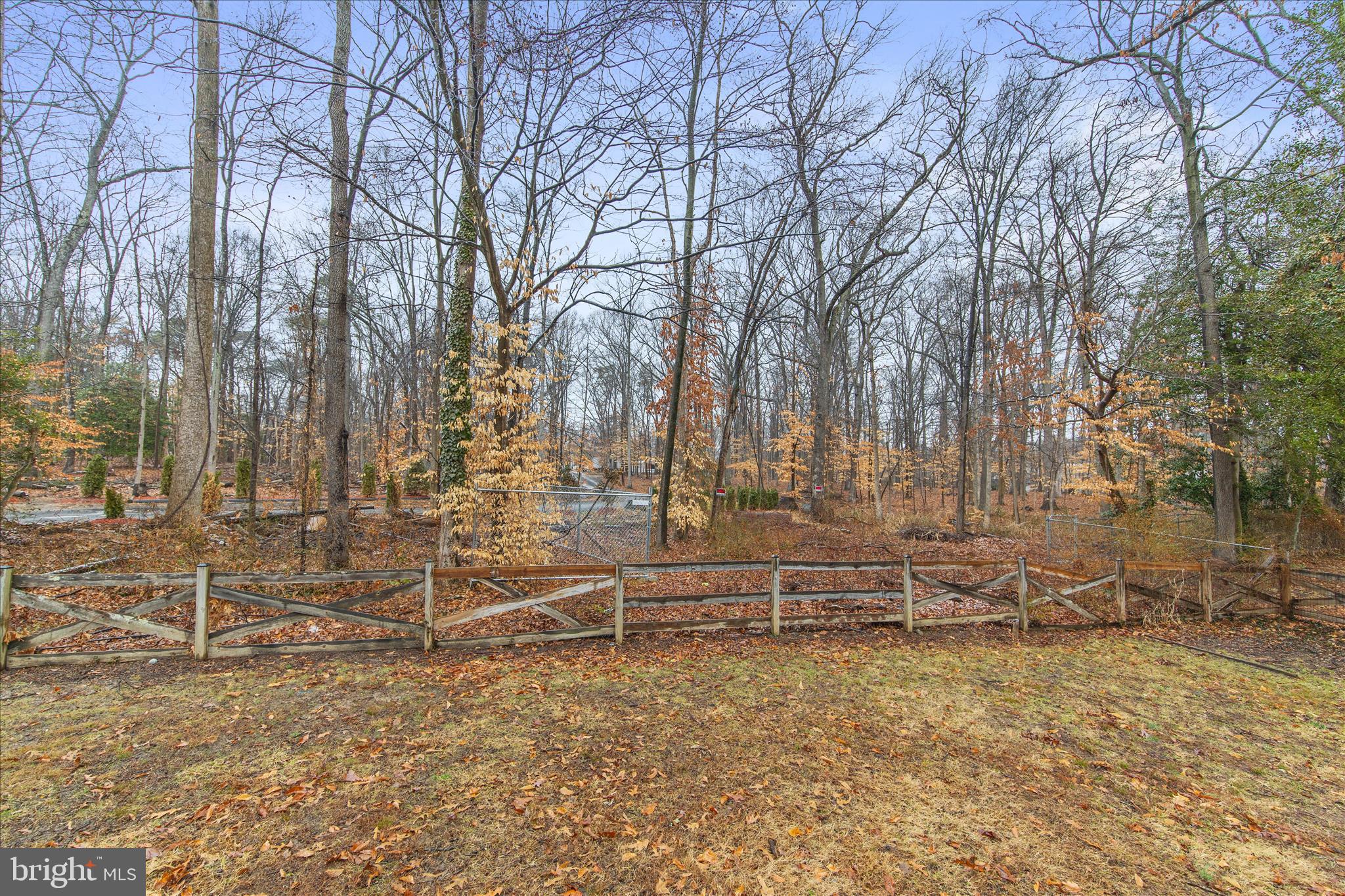 FOX RUN ESTATES - Residential