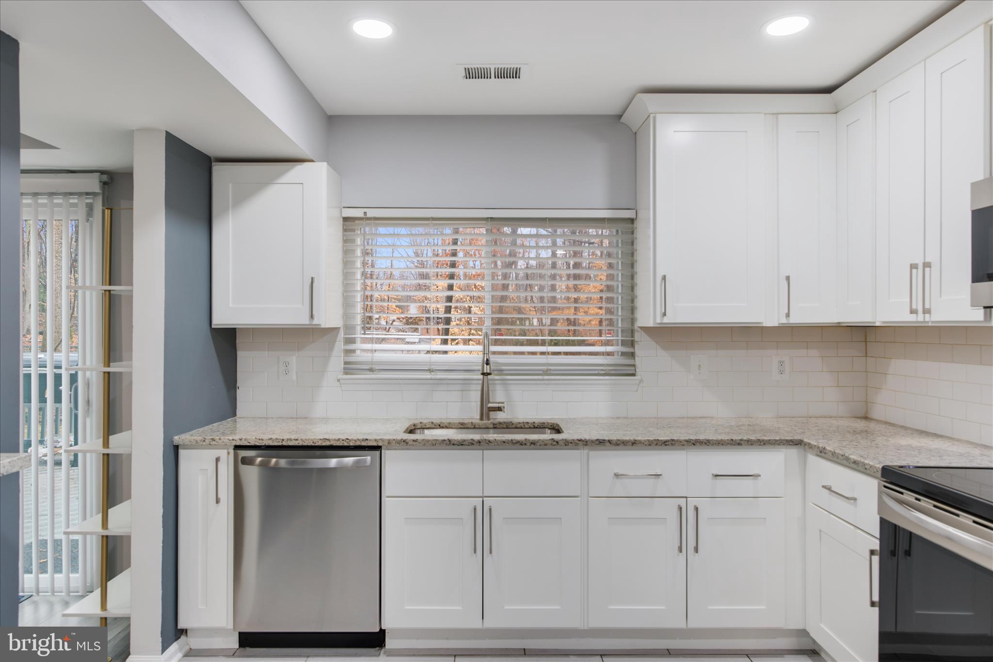 FOX RUN ESTATES - Residential