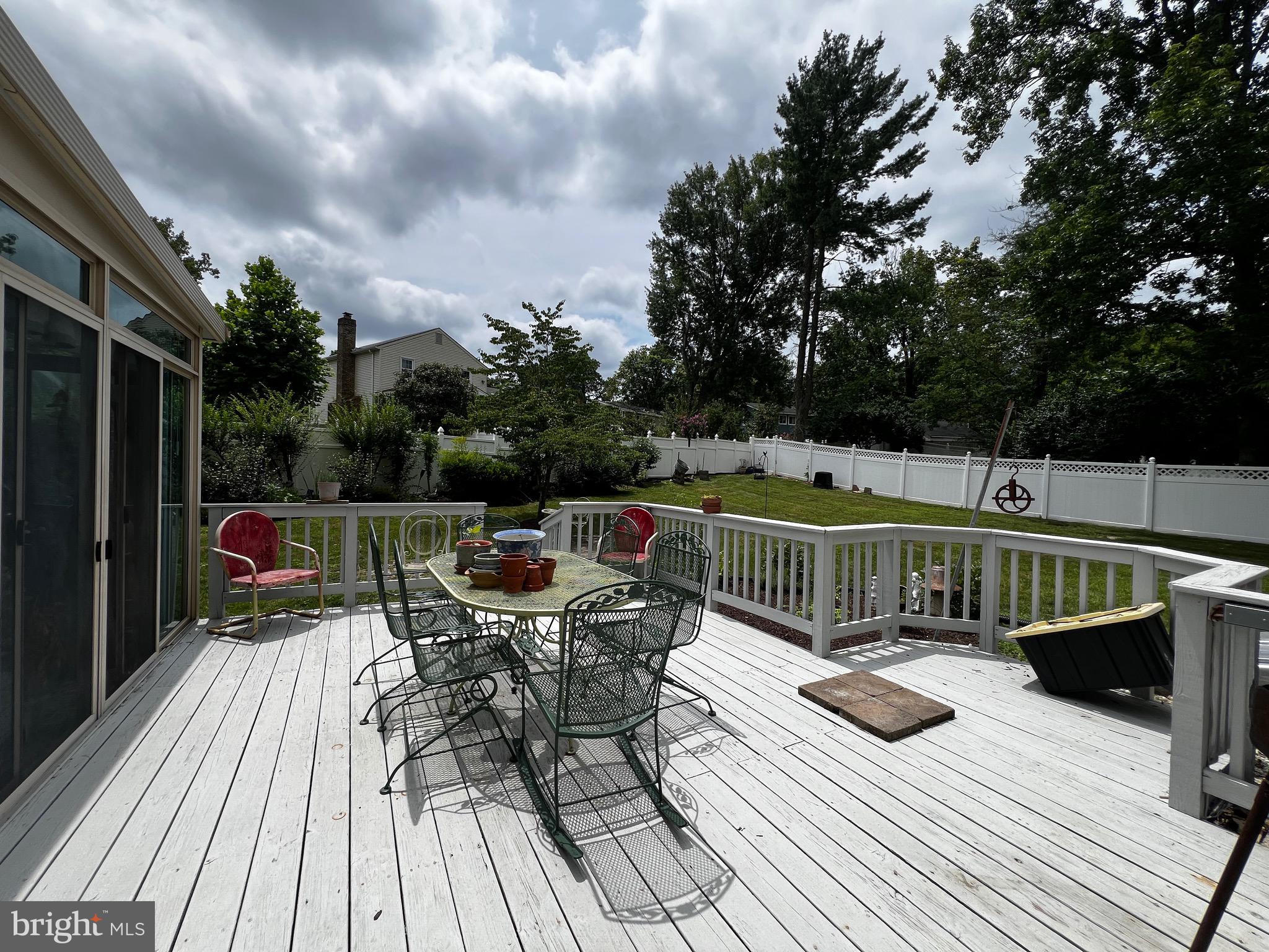 PROSPECT KNOLLS - Residential