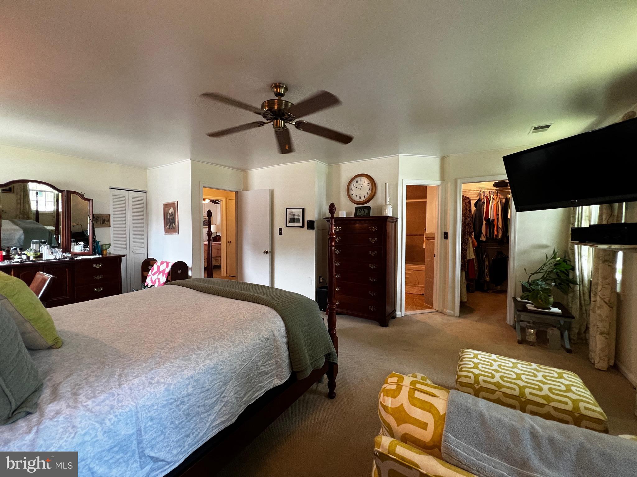 PROSPECT KNOLLS - Residential