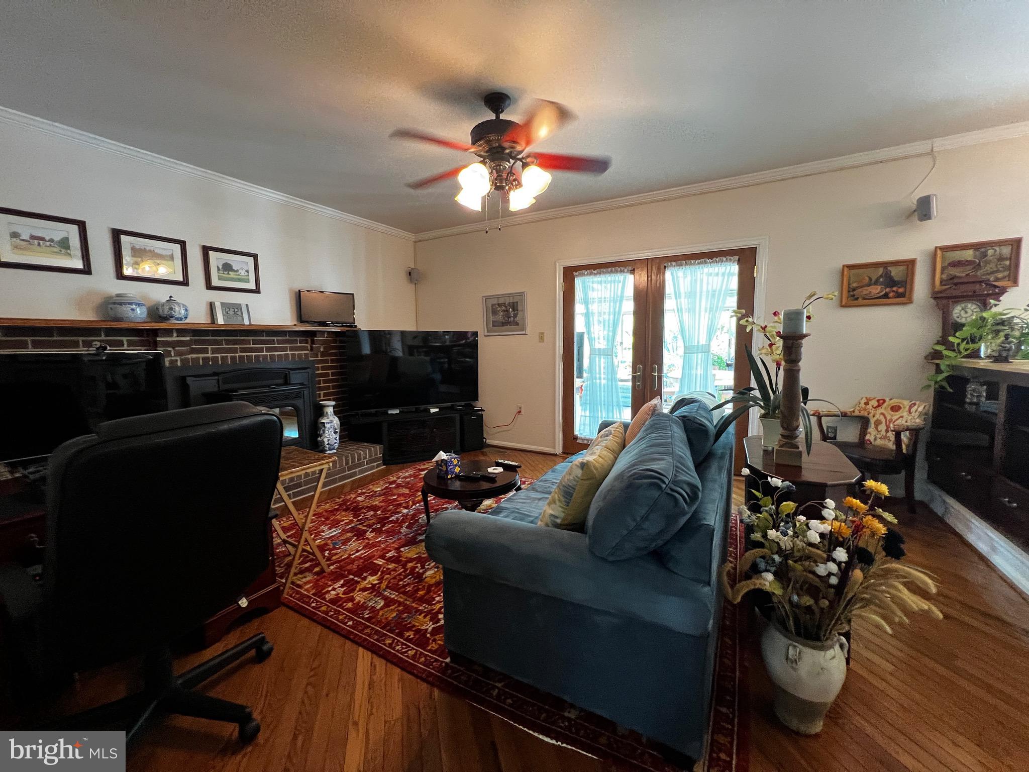 PROSPECT KNOLLS - Residential