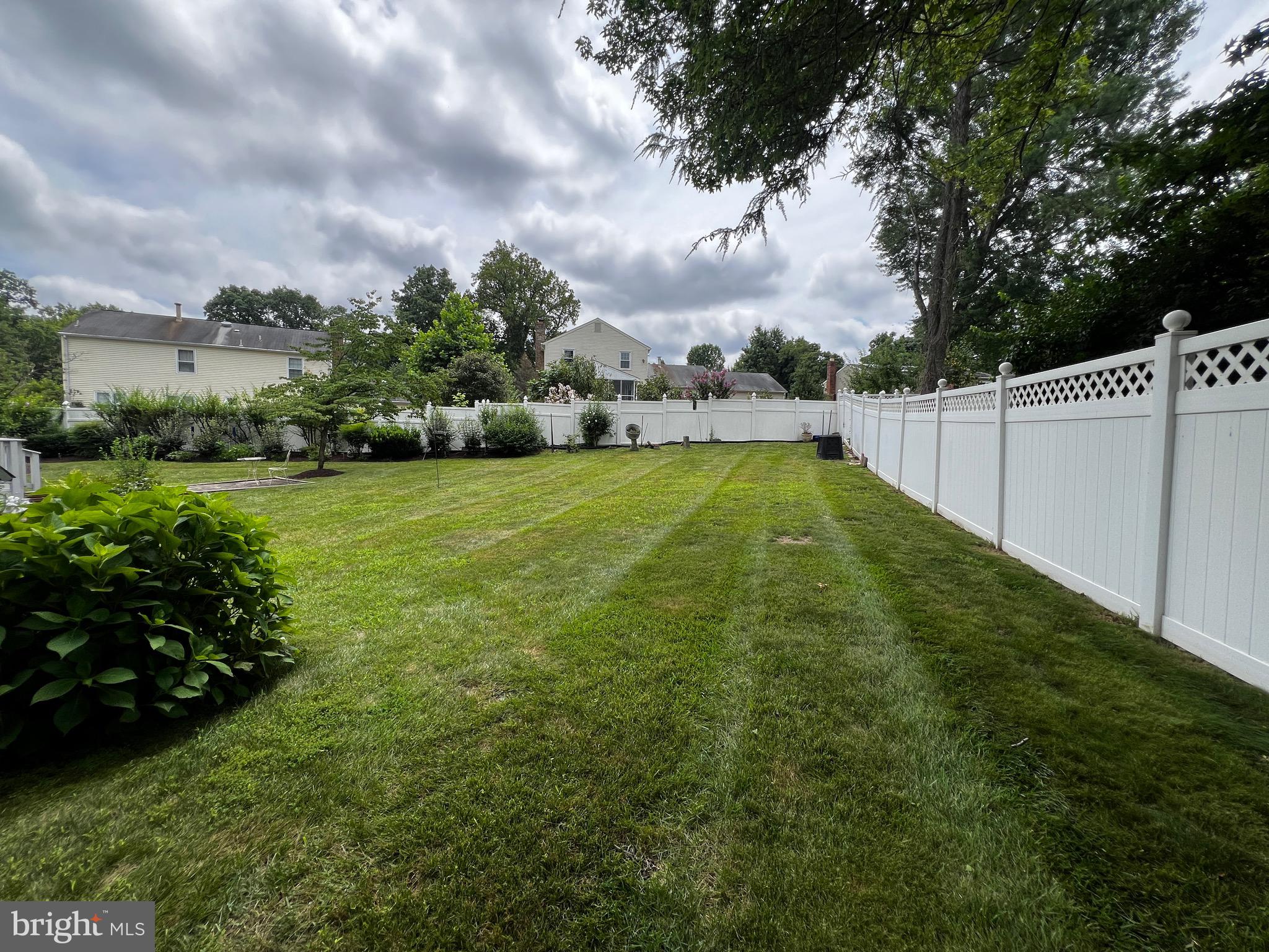 PROSPECT KNOLLS - Residential