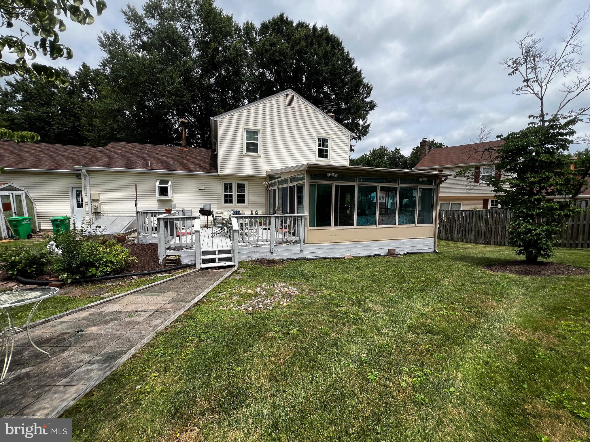 PROSPECT KNOLLS - Residential