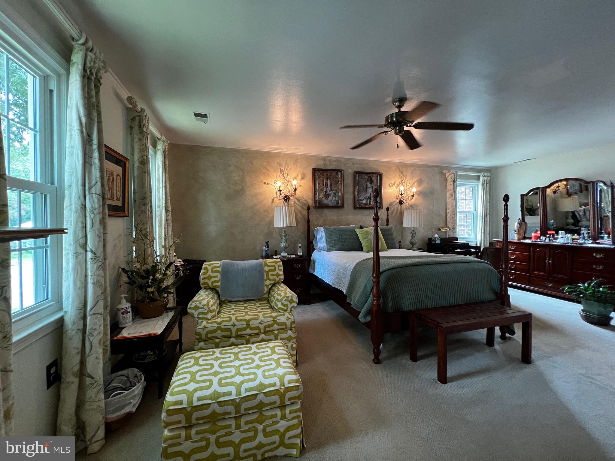 PROSPECT KNOLLS - Residential