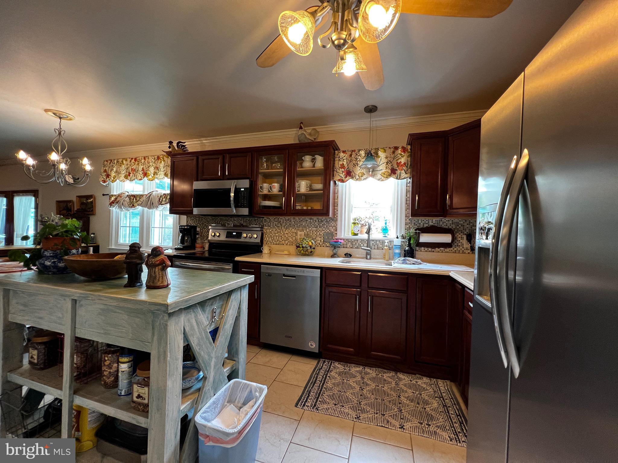 PROSPECT KNOLLS - Residential