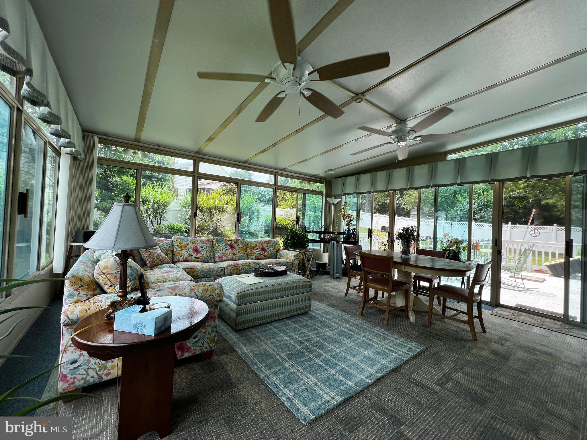 PROSPECT KNOLLS - Residential