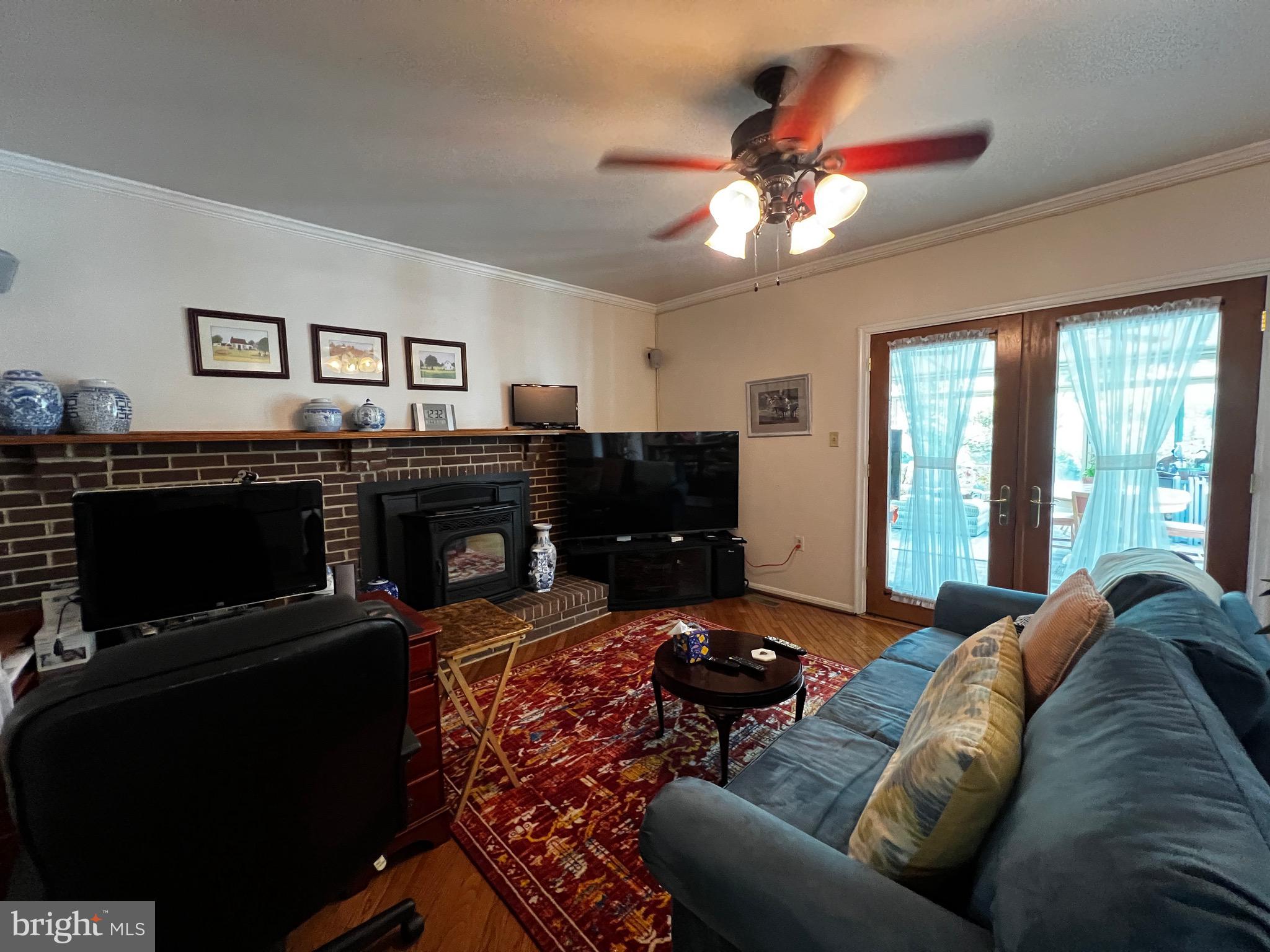 PROSPECT KNOLLS - Residential