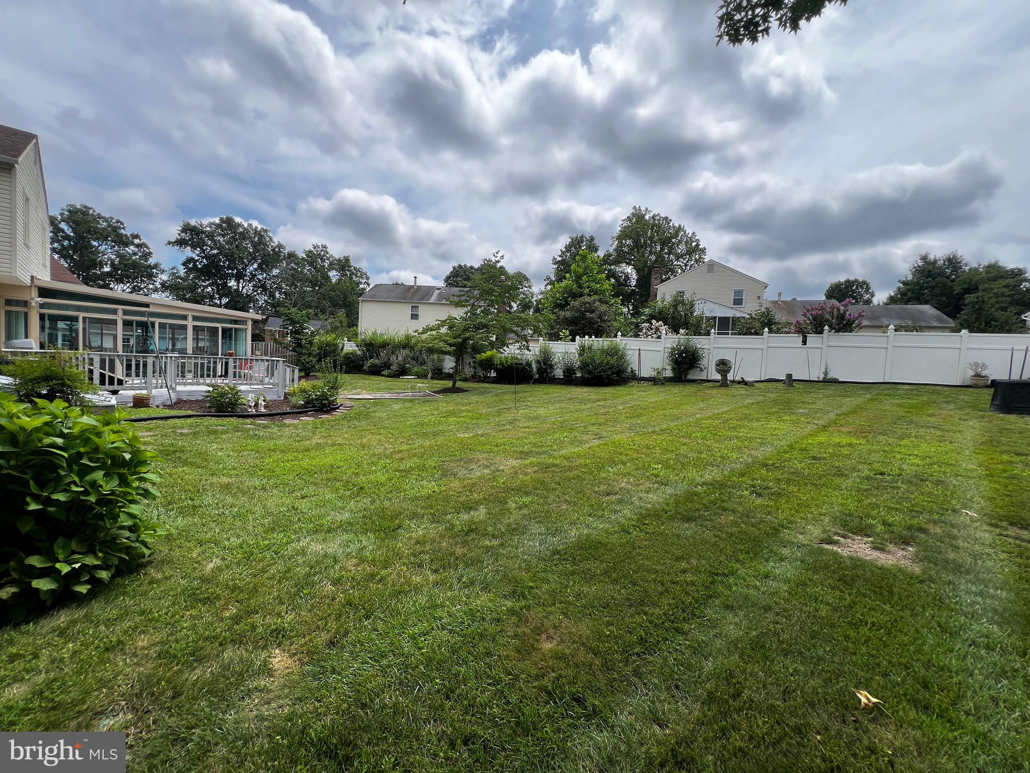 PROSPECT KNOLLS - Residential