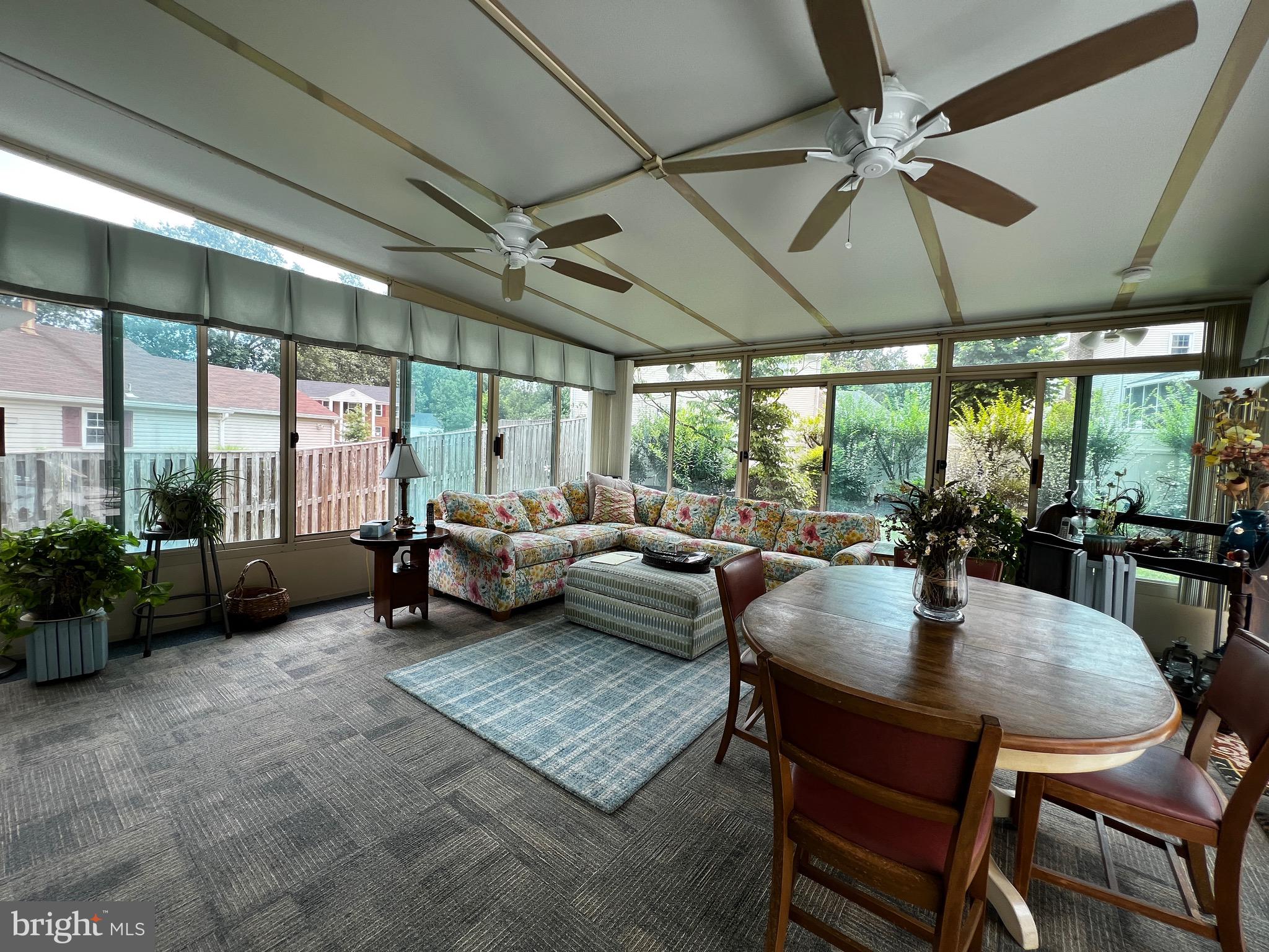 PROSPECT KNOLLS - Residential