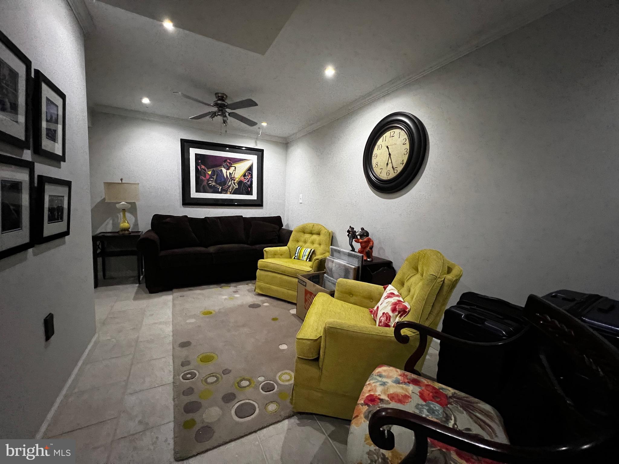 PROSPECT KNOLLS - Residential