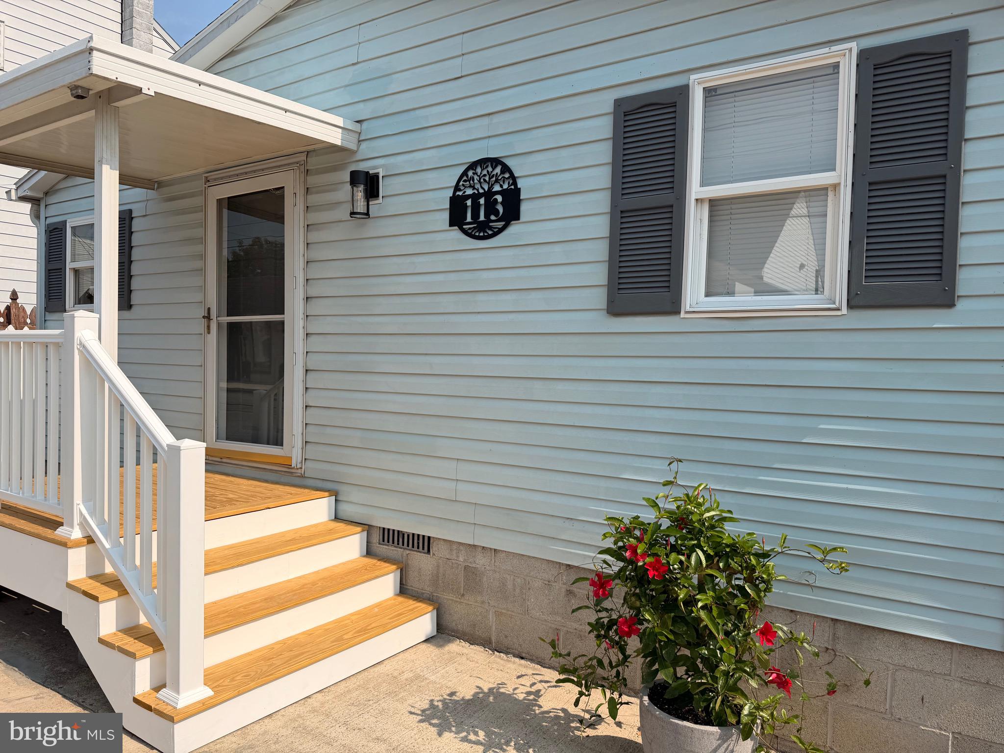 113 BROWN STREET