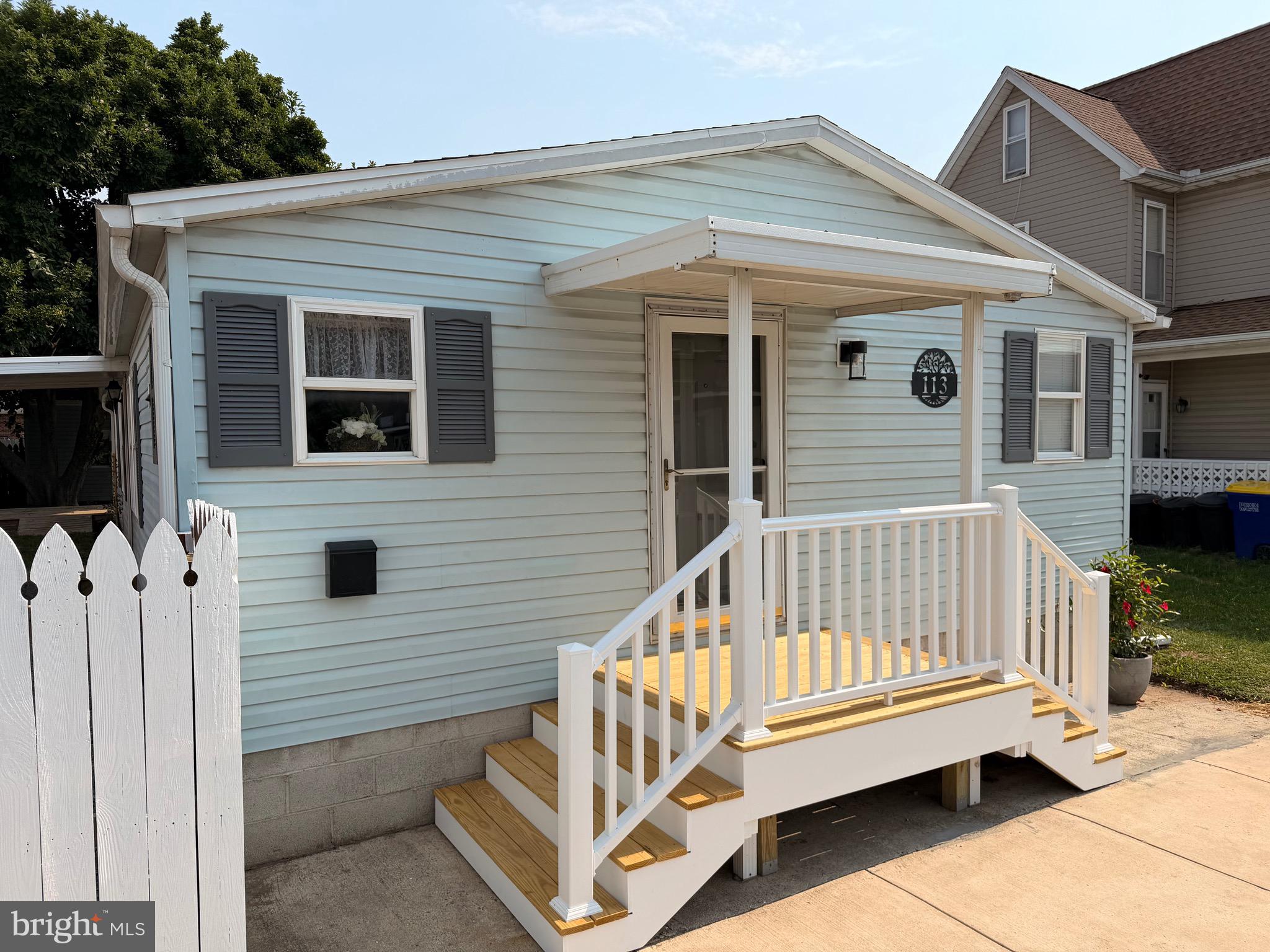 113 BROWN STREET