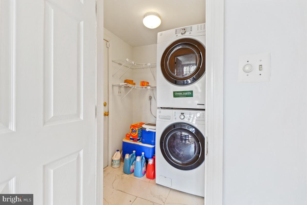 VALLEY MEADE - Residential