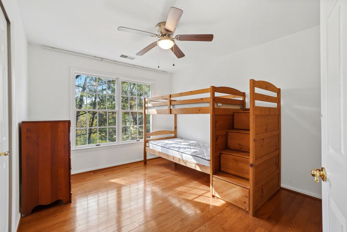 VALLEY MEADE - Residential