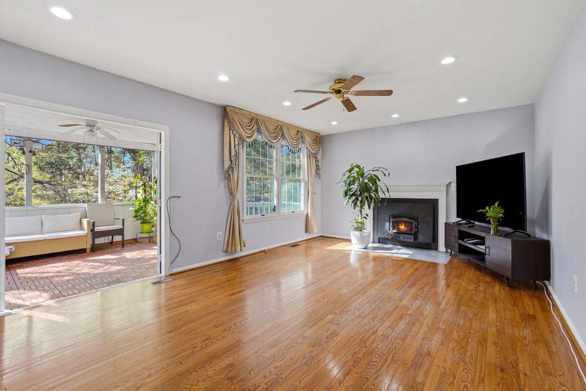 VALLEY MEADE - Residential