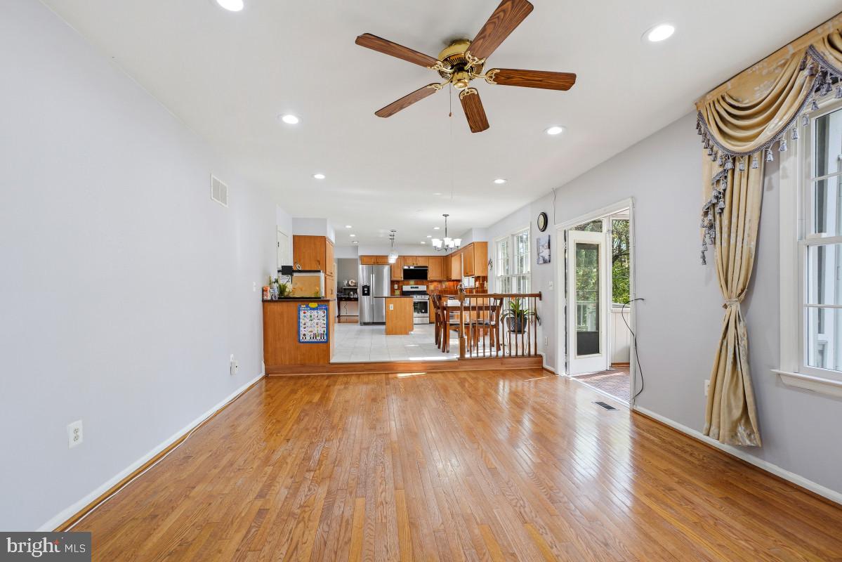 VALLEY MEADE - Residential