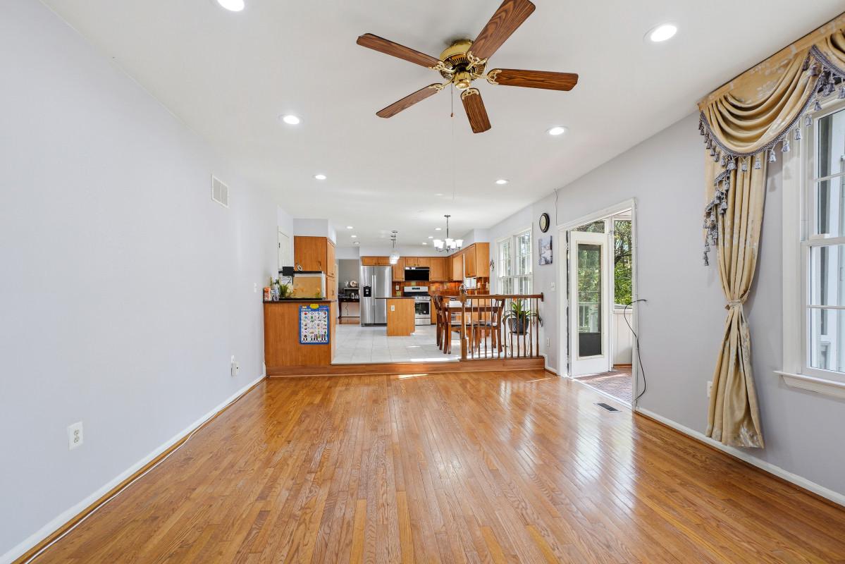 VALLEY MEADE - Residential