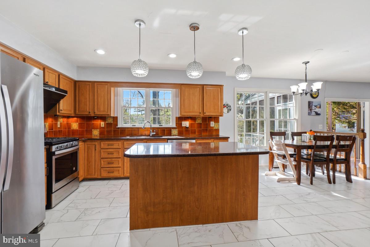 VALLEY MEADE - Residential