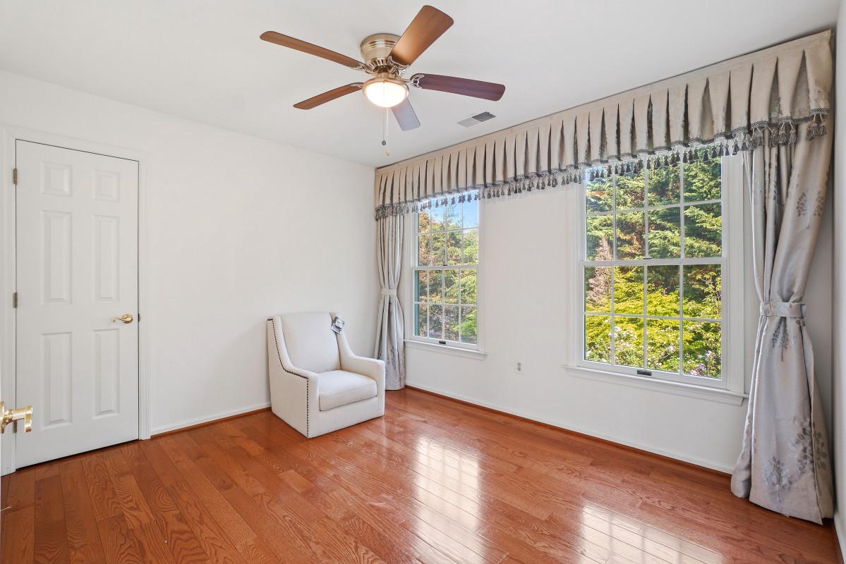 VALLEY MEADE - Residential