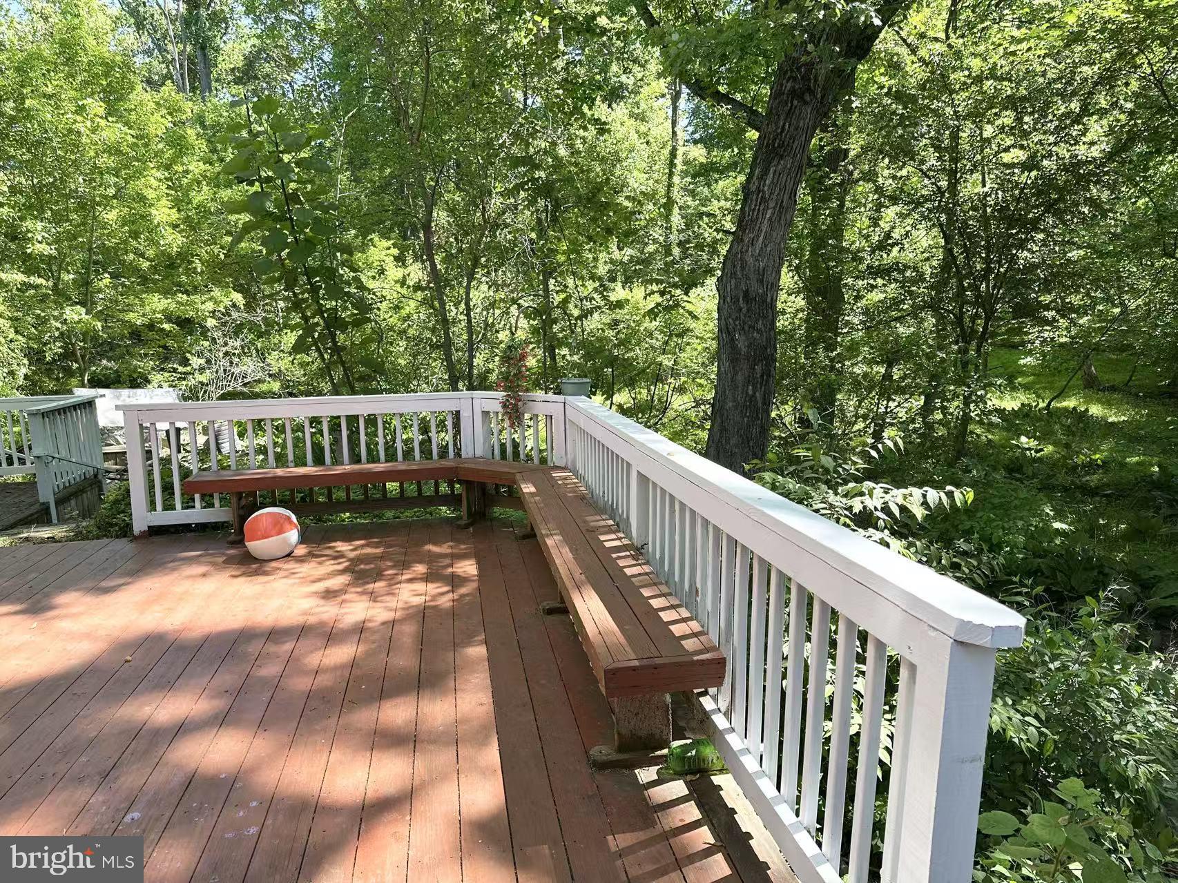 VALLEY MEADE - Residential