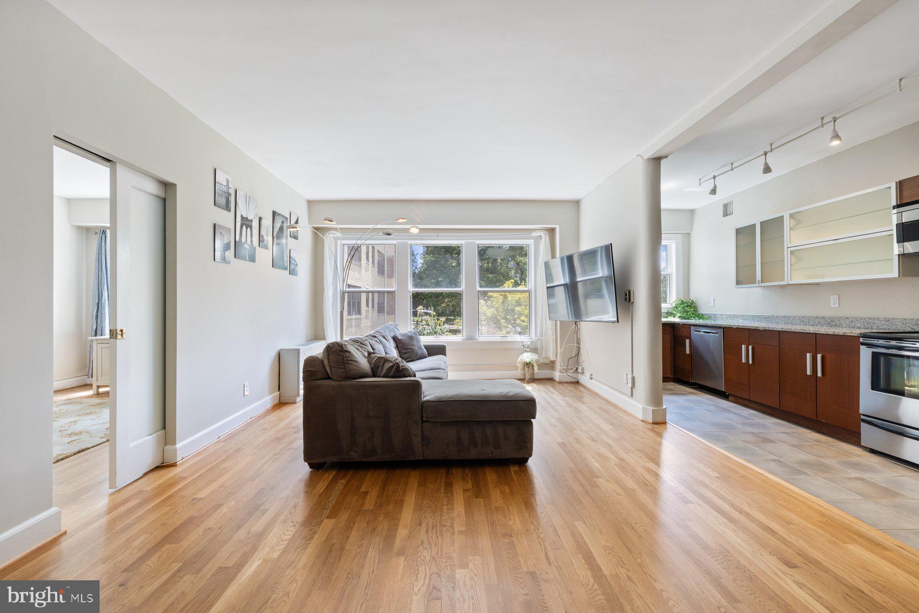 3901 CATHEDRAL AVENUE NW 220