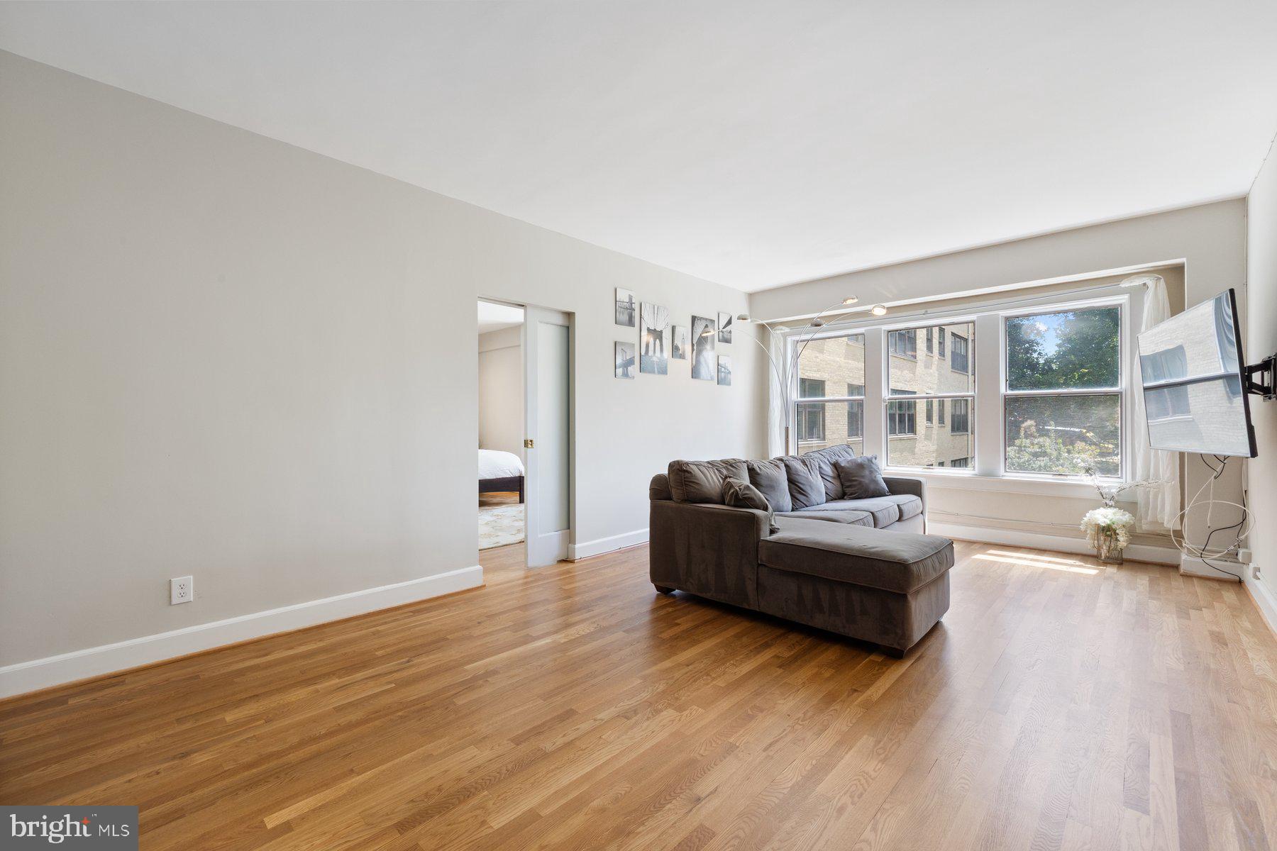 3901 CATHEDRAL AVENUE NW 220
