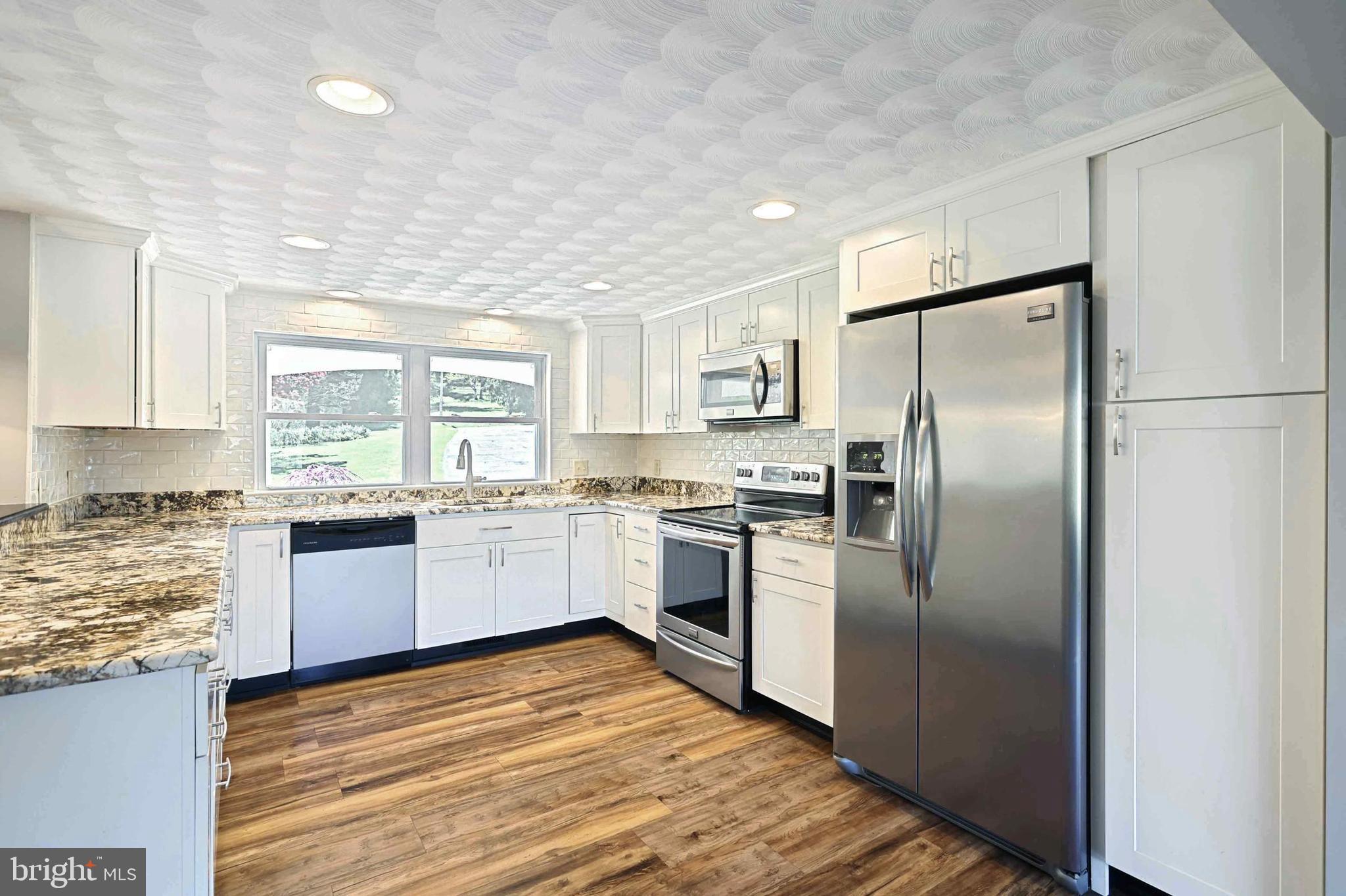 SPRINGETTSBURY TWP - Residential