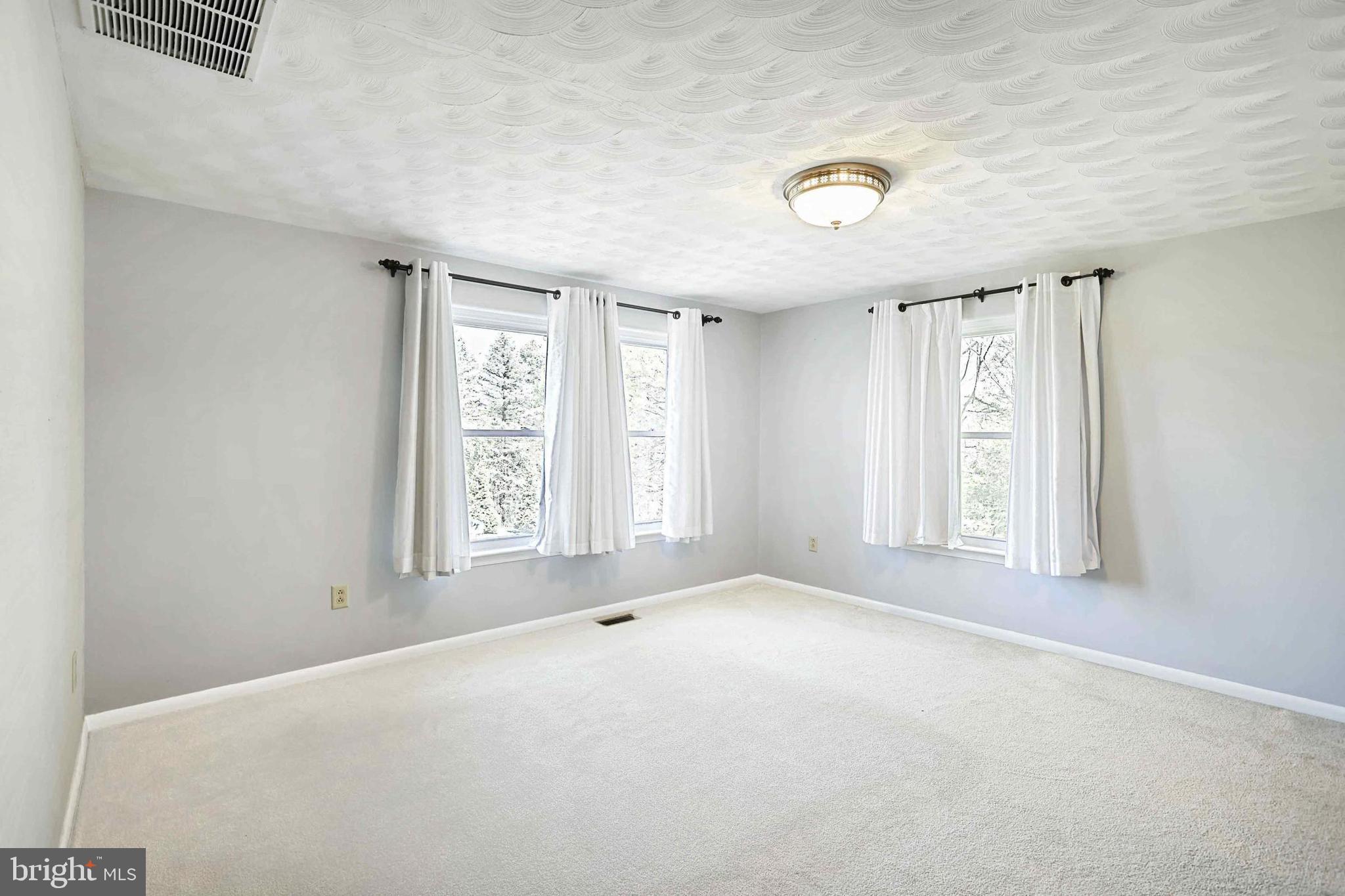 SPRINGETTSBURY TWP - Residential
