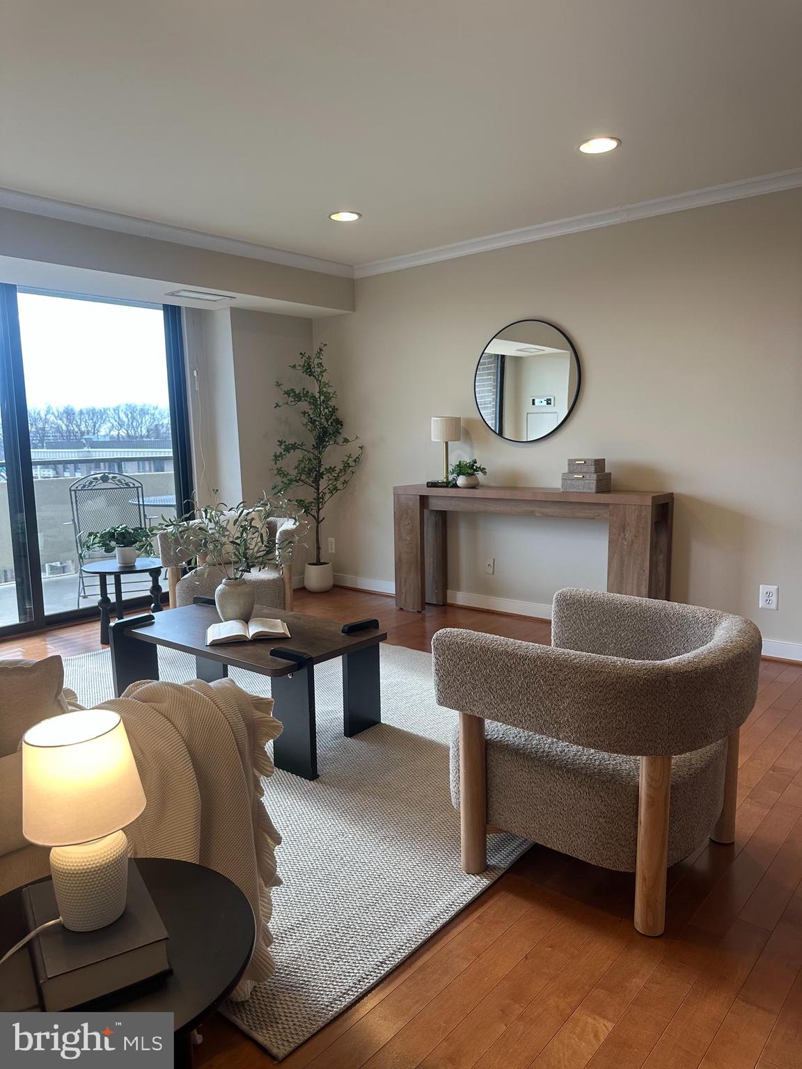 1800 OLD MEADOW ROAD 1720