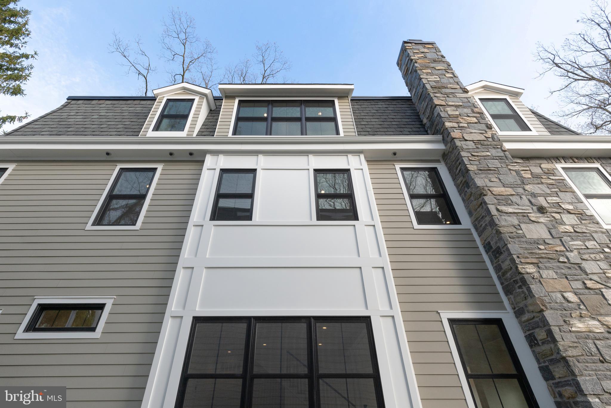 CHESTNUT HILL - Residential