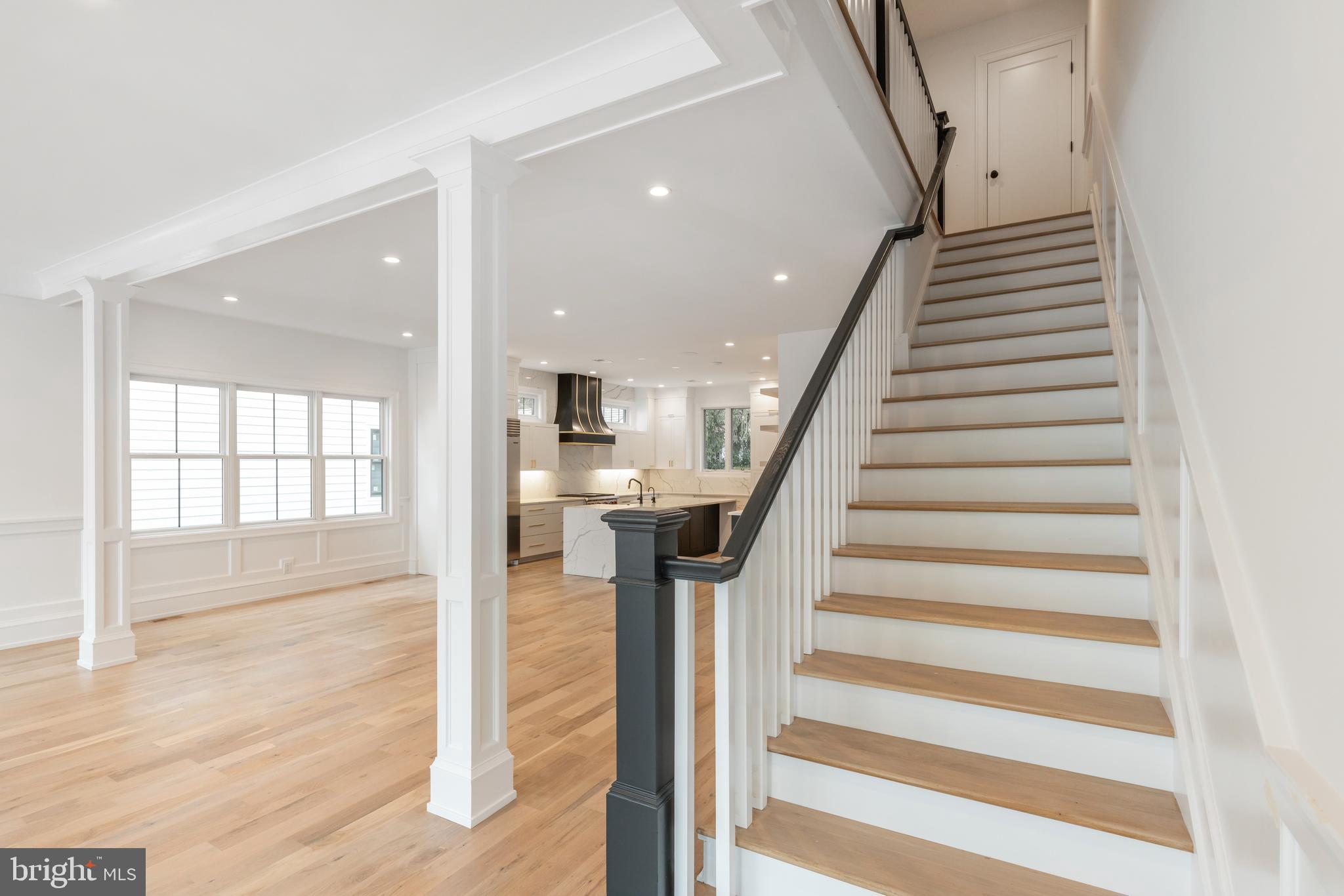 CHESTNUT HILL - Residential