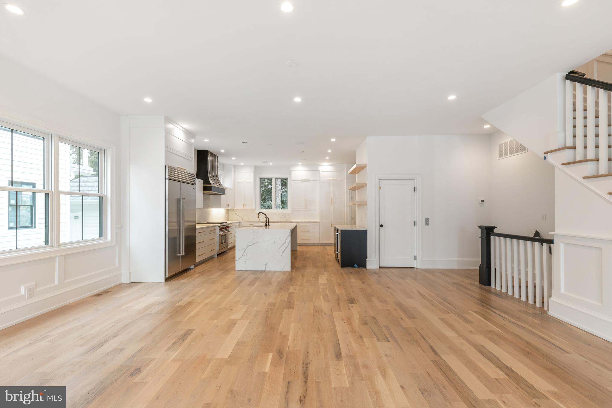 CHESTNUT HILL - Residential