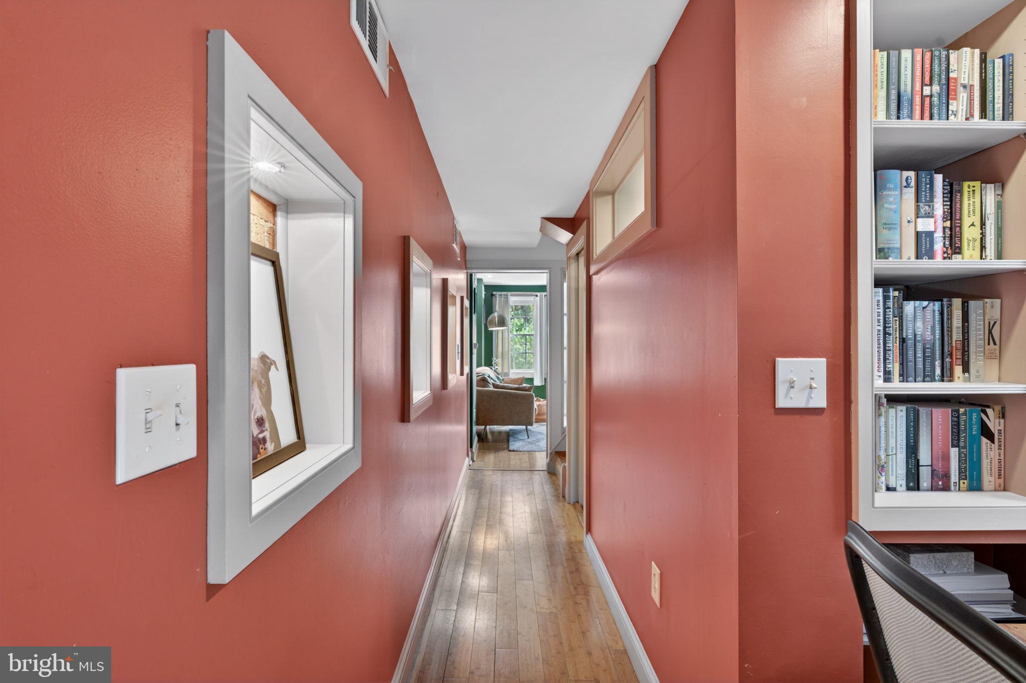 WASHINGTON HILL - Residential