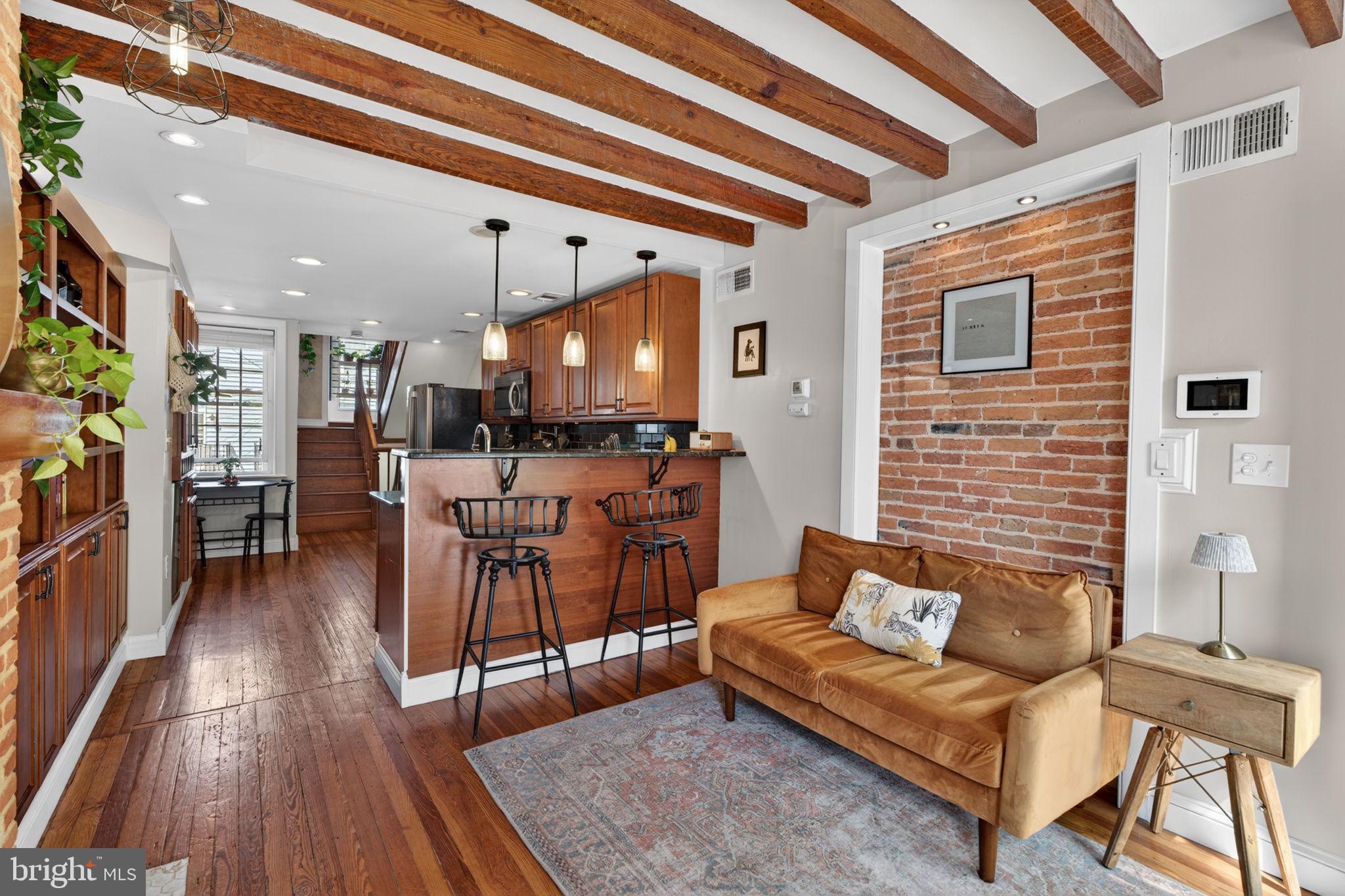 WASHINGTON HILL - Residential