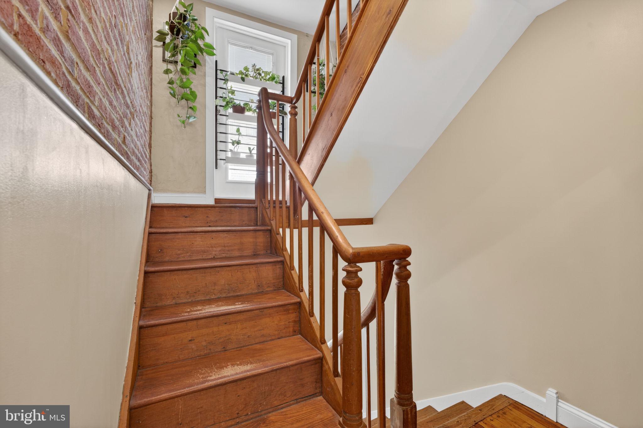 WASHINGTON HILL - Residential