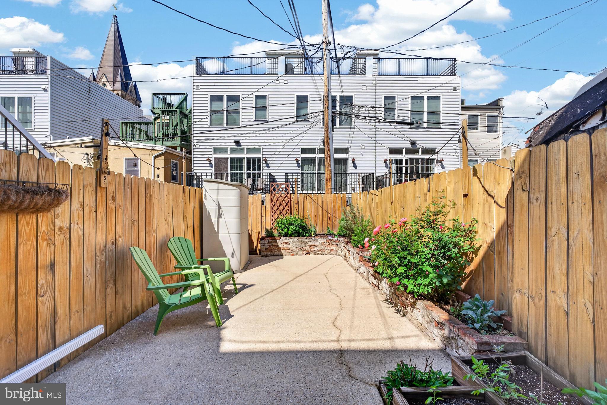 WASHINGTON HILL - Residential