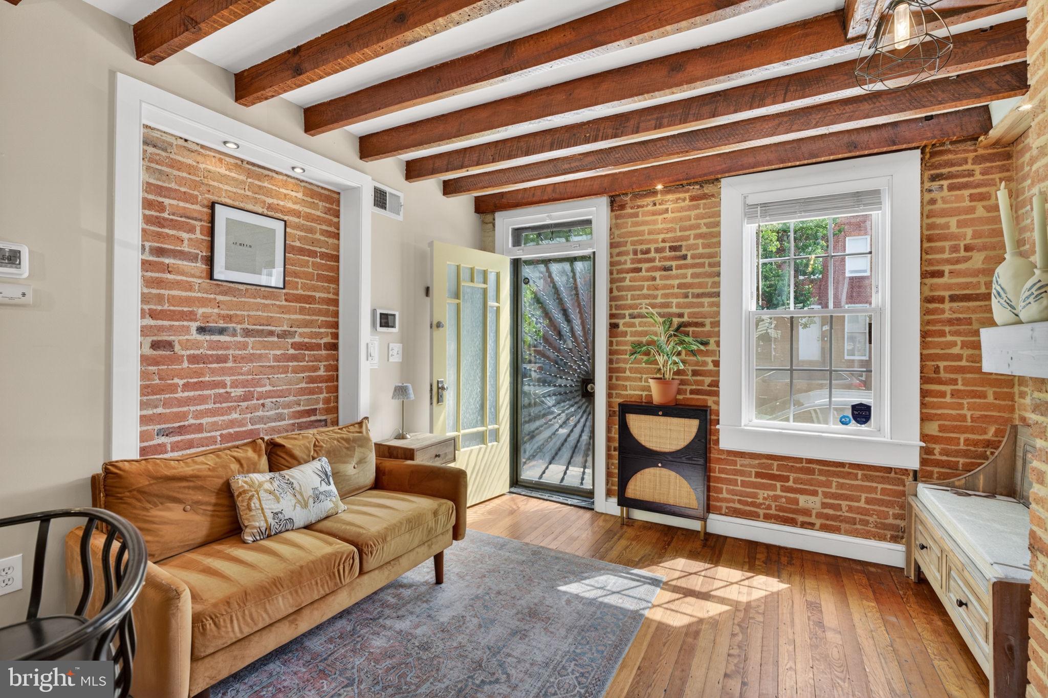 WASHINGTON HILL - Residential