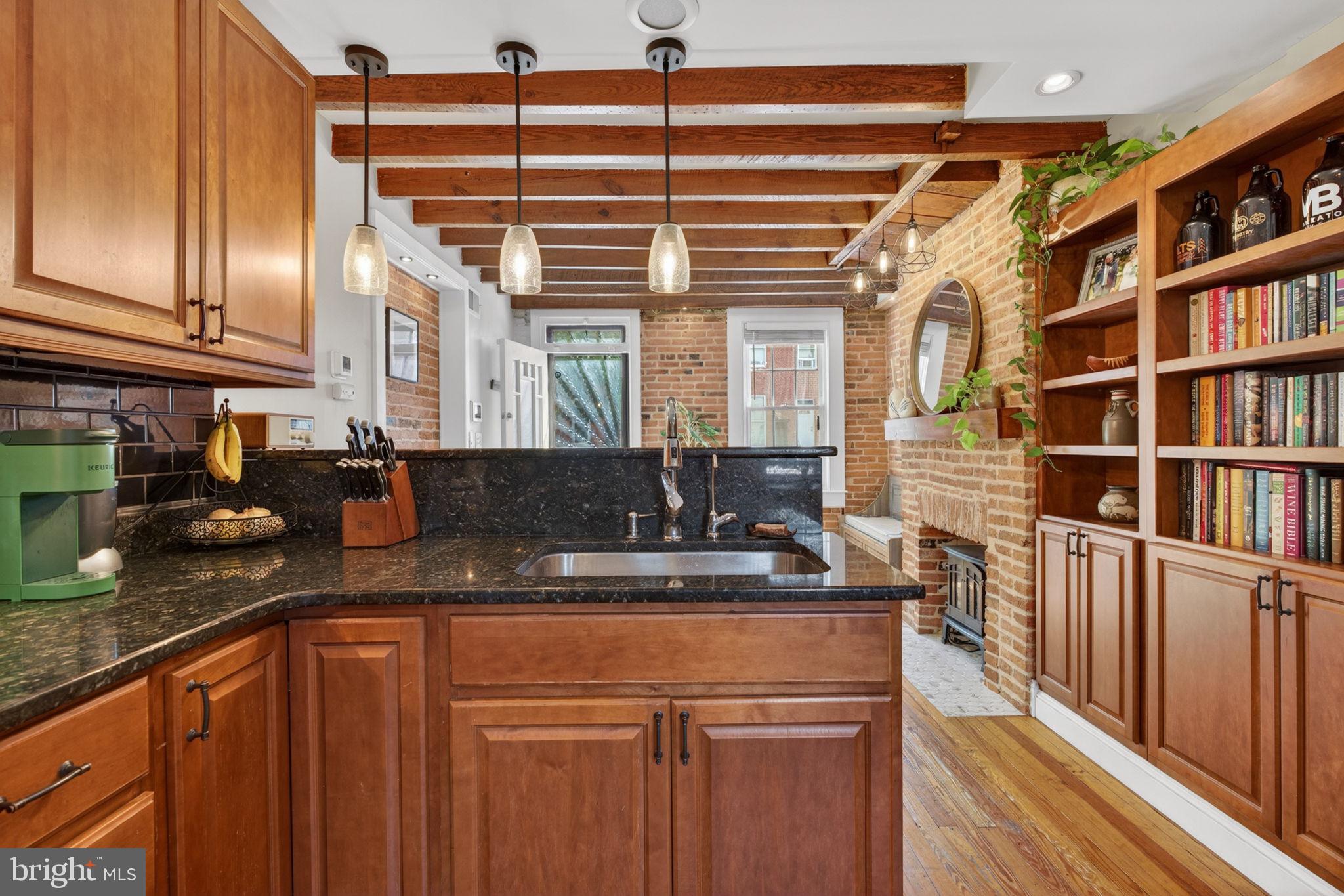 WASHINGTON HILL - Residential