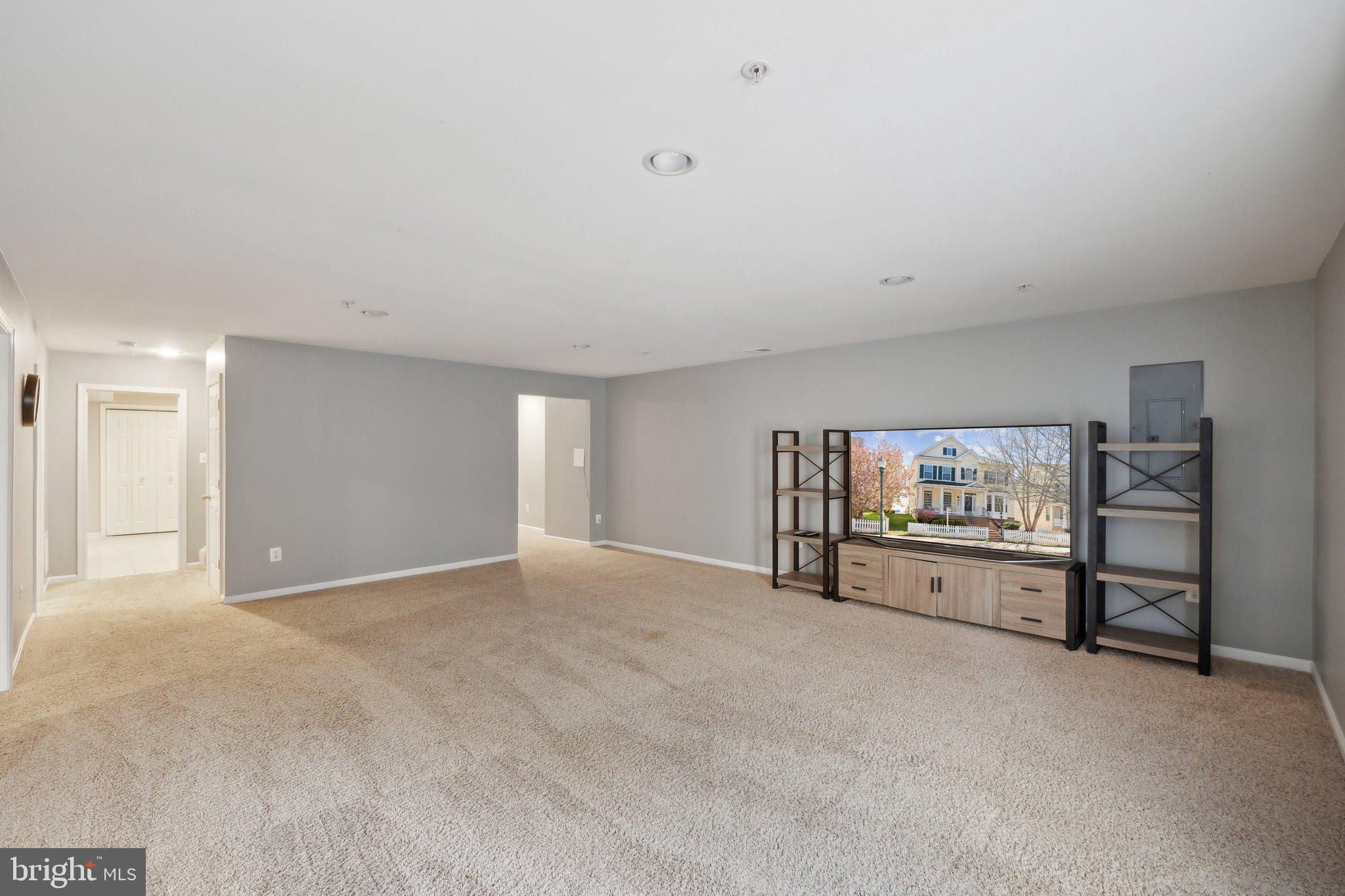 GREENWAY VILLAGE - Residential