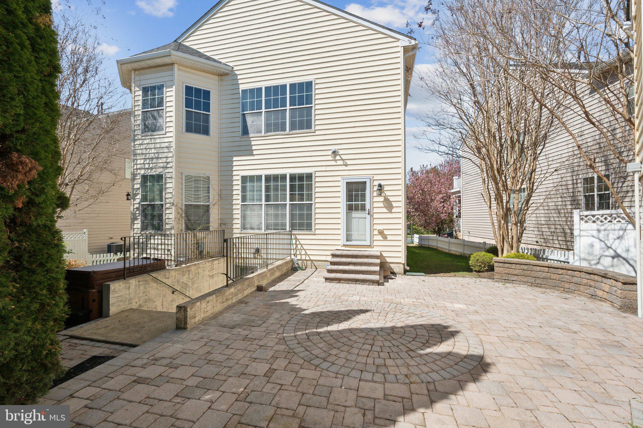 GREENWAY VILLAGE - Residential