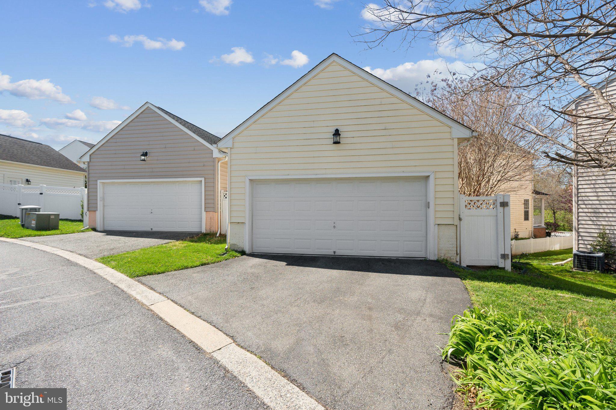 GREENWAY VILLAGE - Residential