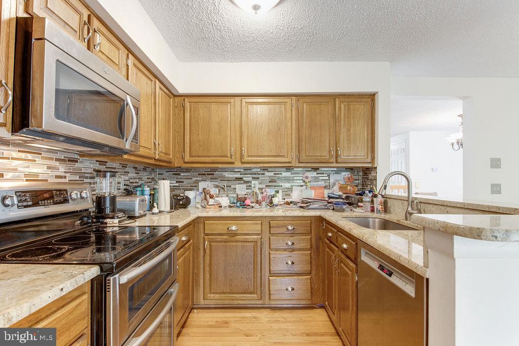 NEWPORT SPRINGS - Residential