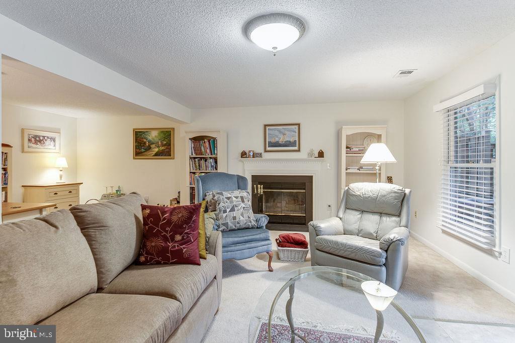 NEWPORT SPRINGS - Residential