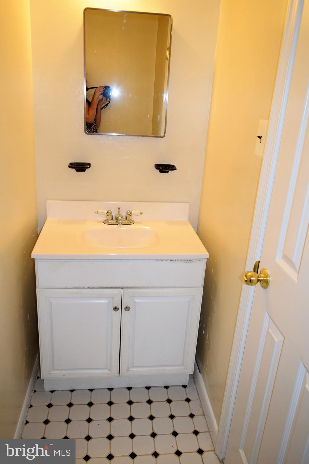 CENTRAL PARK CONDO - Residential