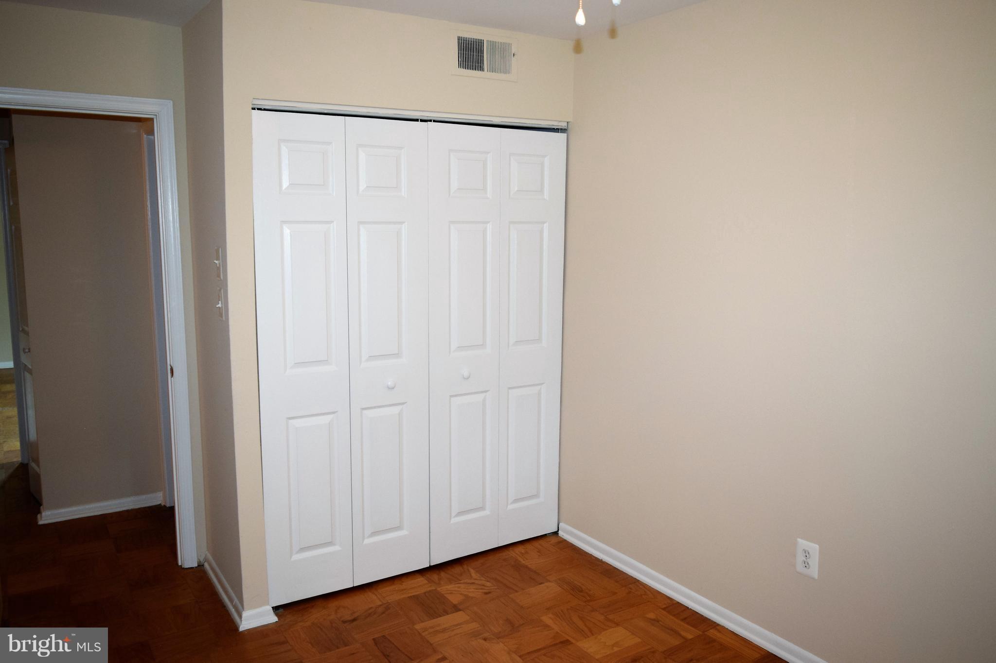 CENTRAL PARK CONDO - Residential